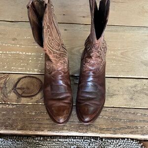 Women’s Ariat boots